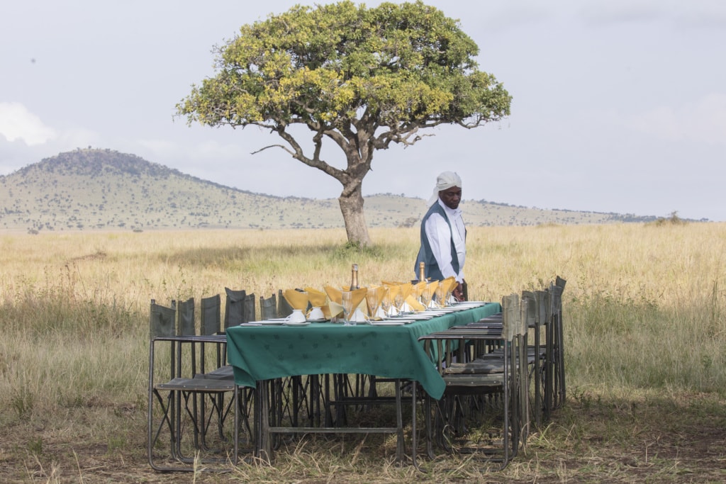 Frühstück in der Melia Serengeti Lodge