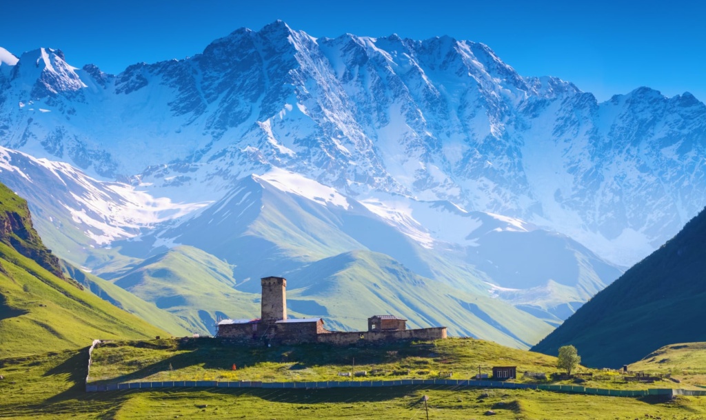 Mount Shkhara in Georgien