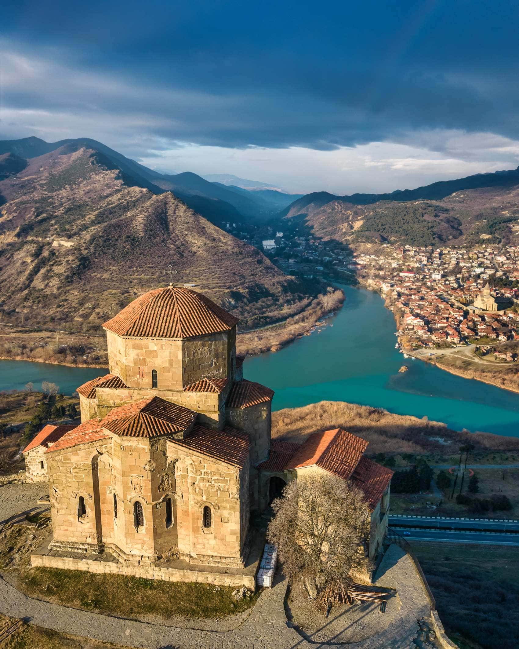 Blick auf Mzechta in Georgien 