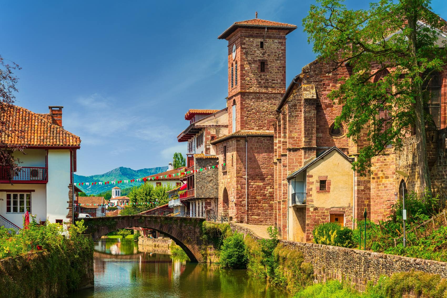 Brücke und Ortskern in Saint-Jean-Pied-de-Port