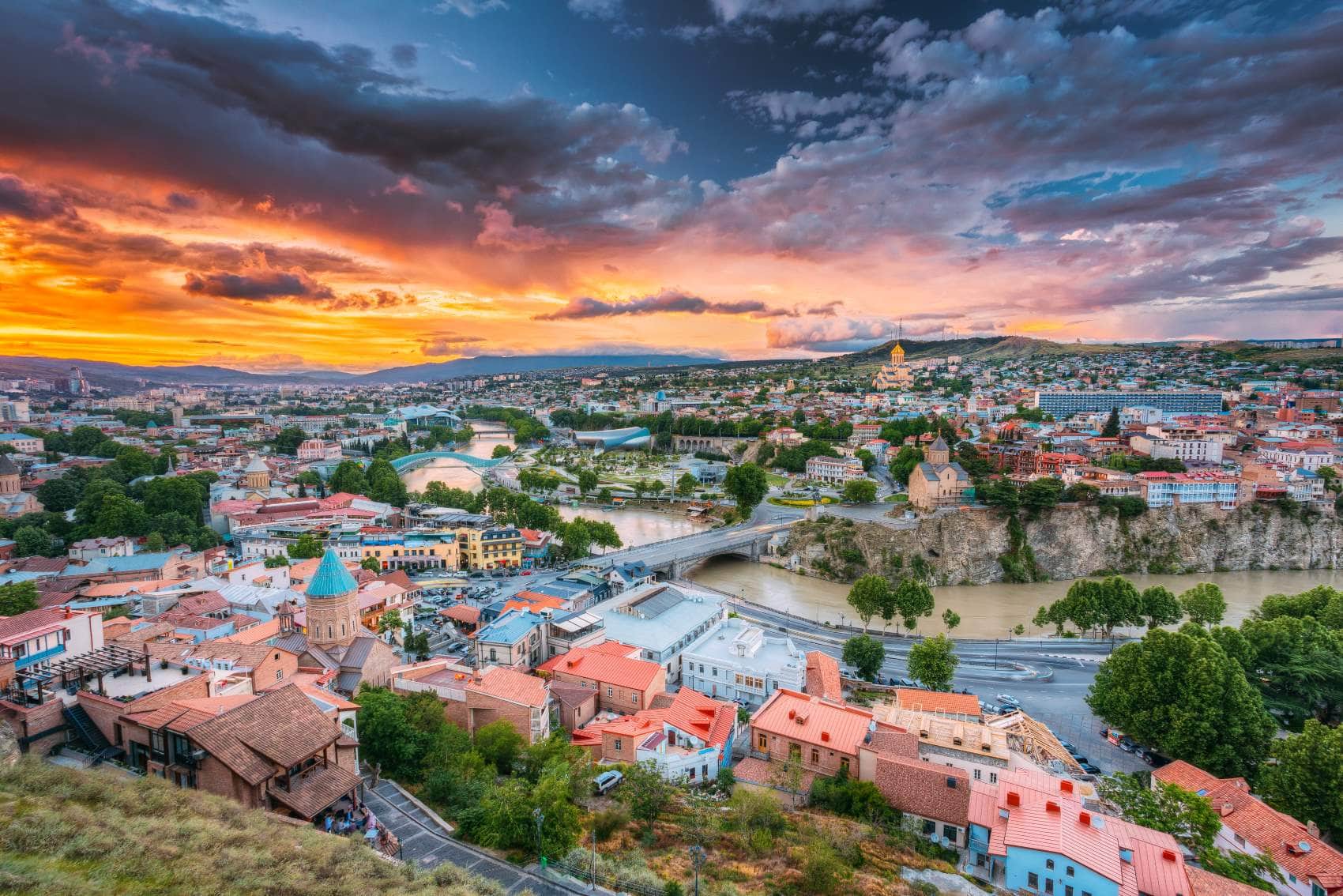 Panorama-Blick auf Tiflis, Georgien 