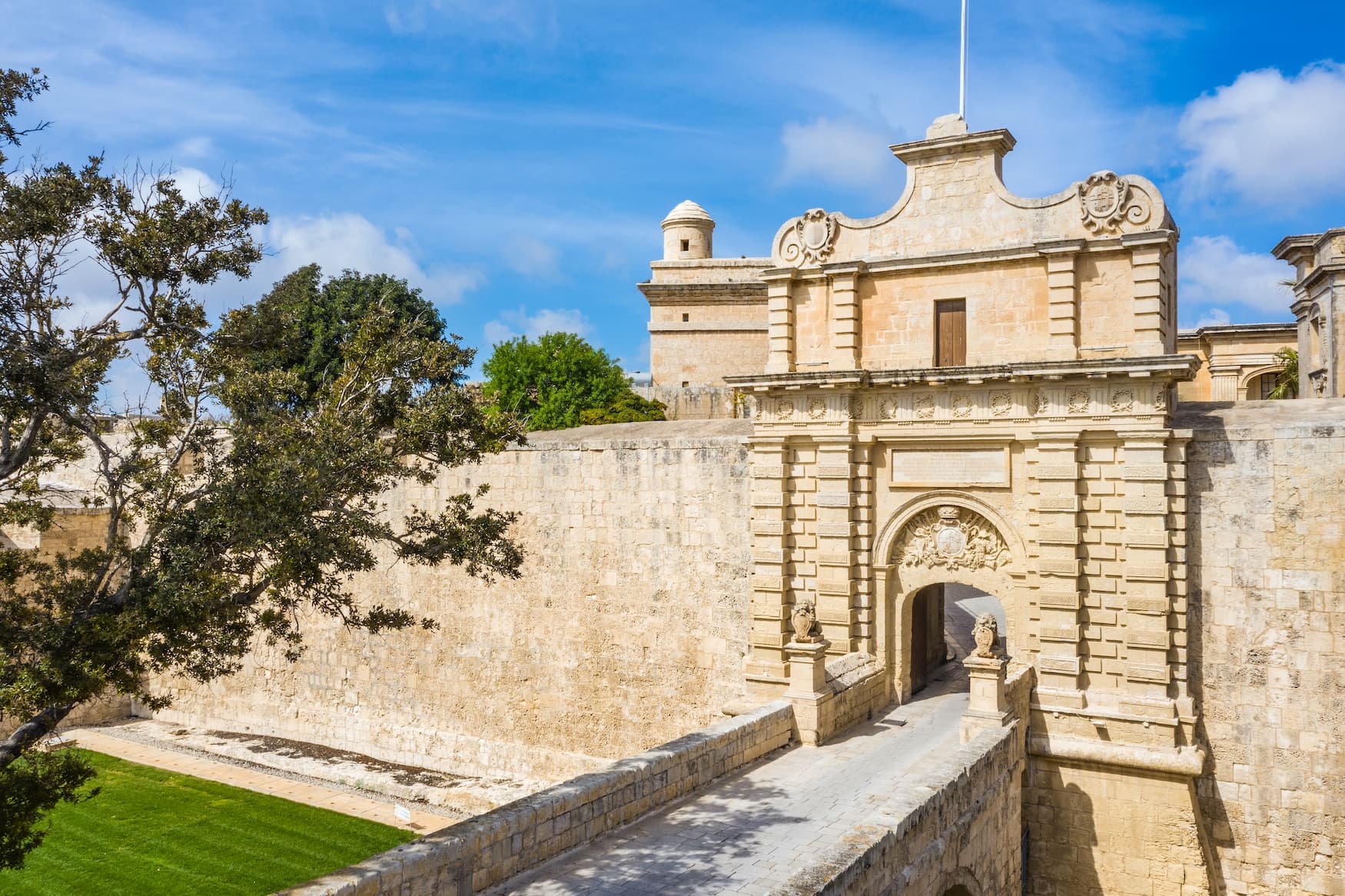 Sehenswürdigkeiten auf Malta: Das Haupttor von Mdina, das als Drehort von Game of Thrones diente