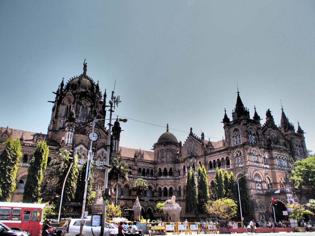 Mumbai Bahnhof - Indien-Erlebnisse - unterwegs mit dem Luxuszug