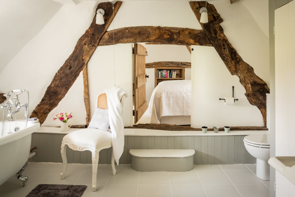 Das Fairie Door Cottage ist urig gemütlich eingerichtet.