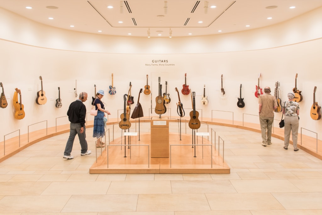 Im Musical Instrument Museum werden Instrumente aus aller Welt ausgestellt.