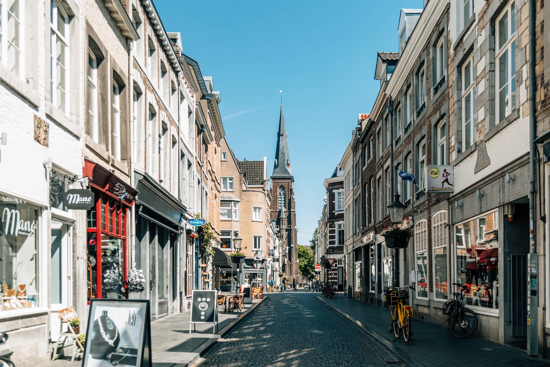 Rechtskraft im Viertel Weck in Maastricht mit schönen Geschäften und Restaurants