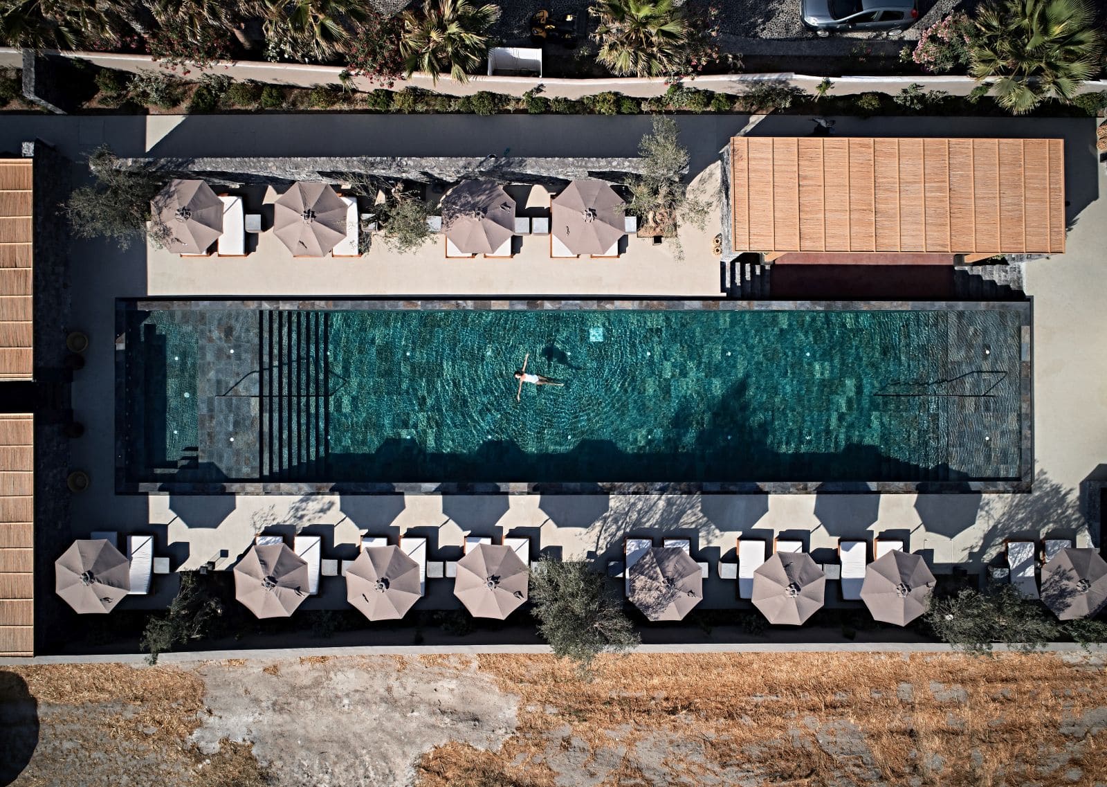 Pool im Istoria Hotel von oben