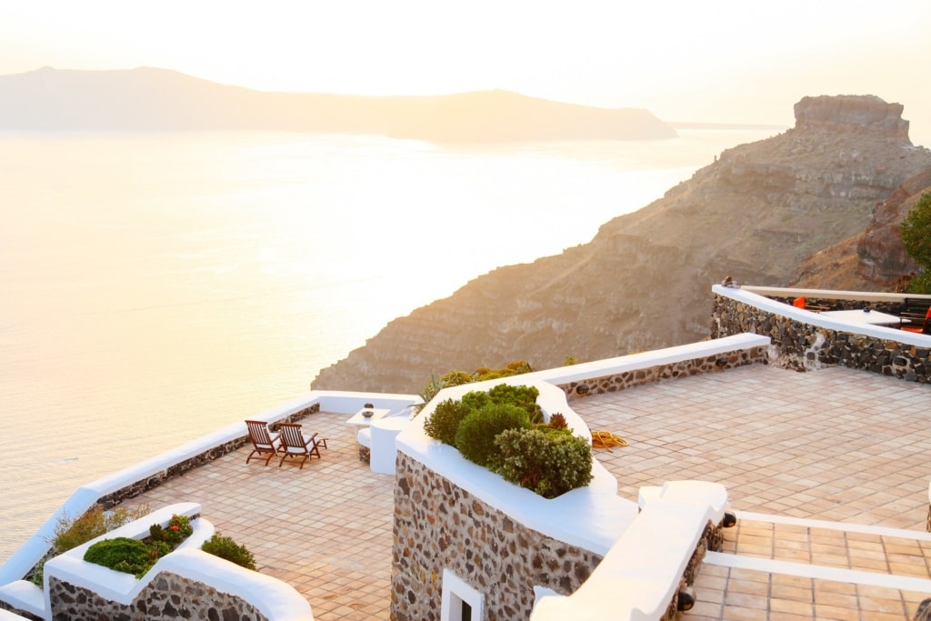 Terrasse mit Blick aufs Meer