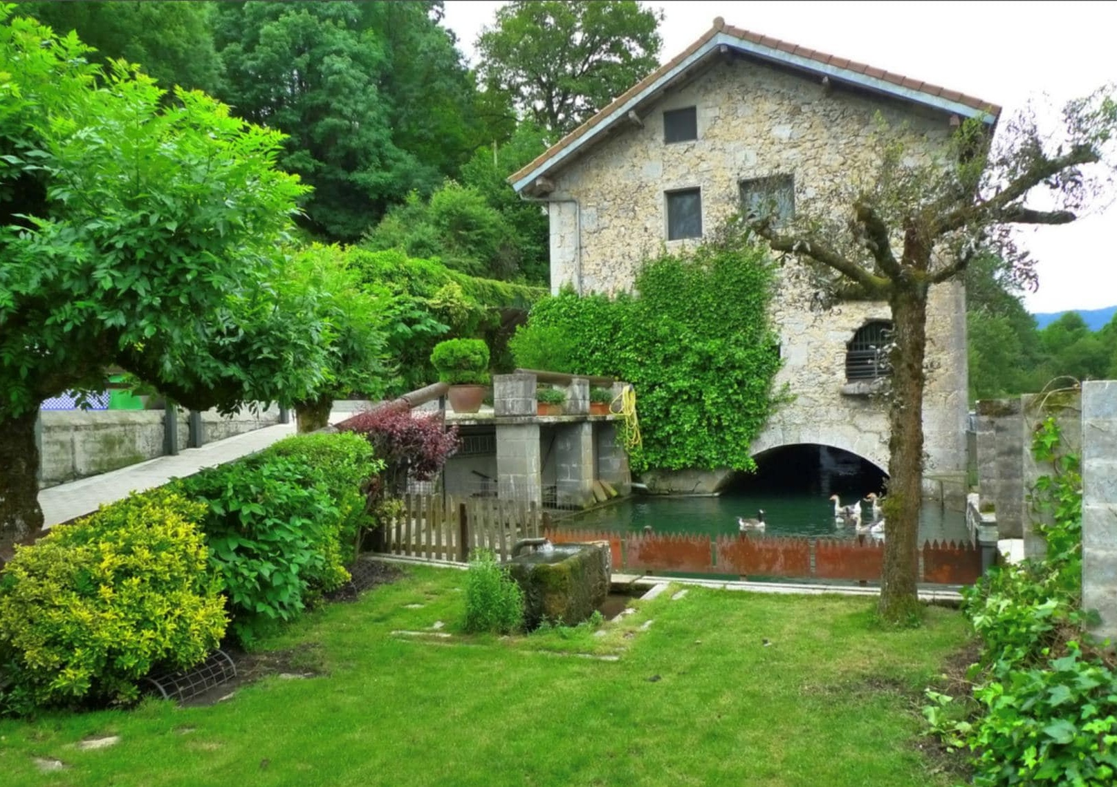 Blick auf Landhaus Alliko Errota in Navarra
