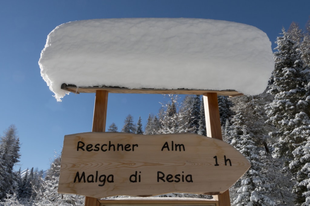 Südtirol, Vinschgau, Winter, Reschner Alm, Schild,