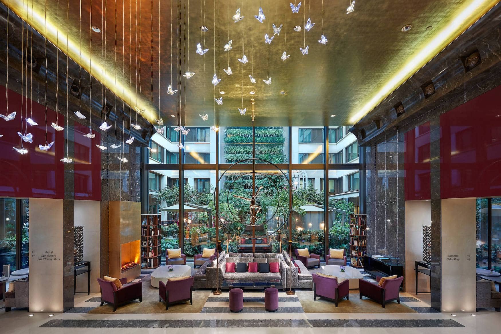 Lobby in Luxushotel in Paris