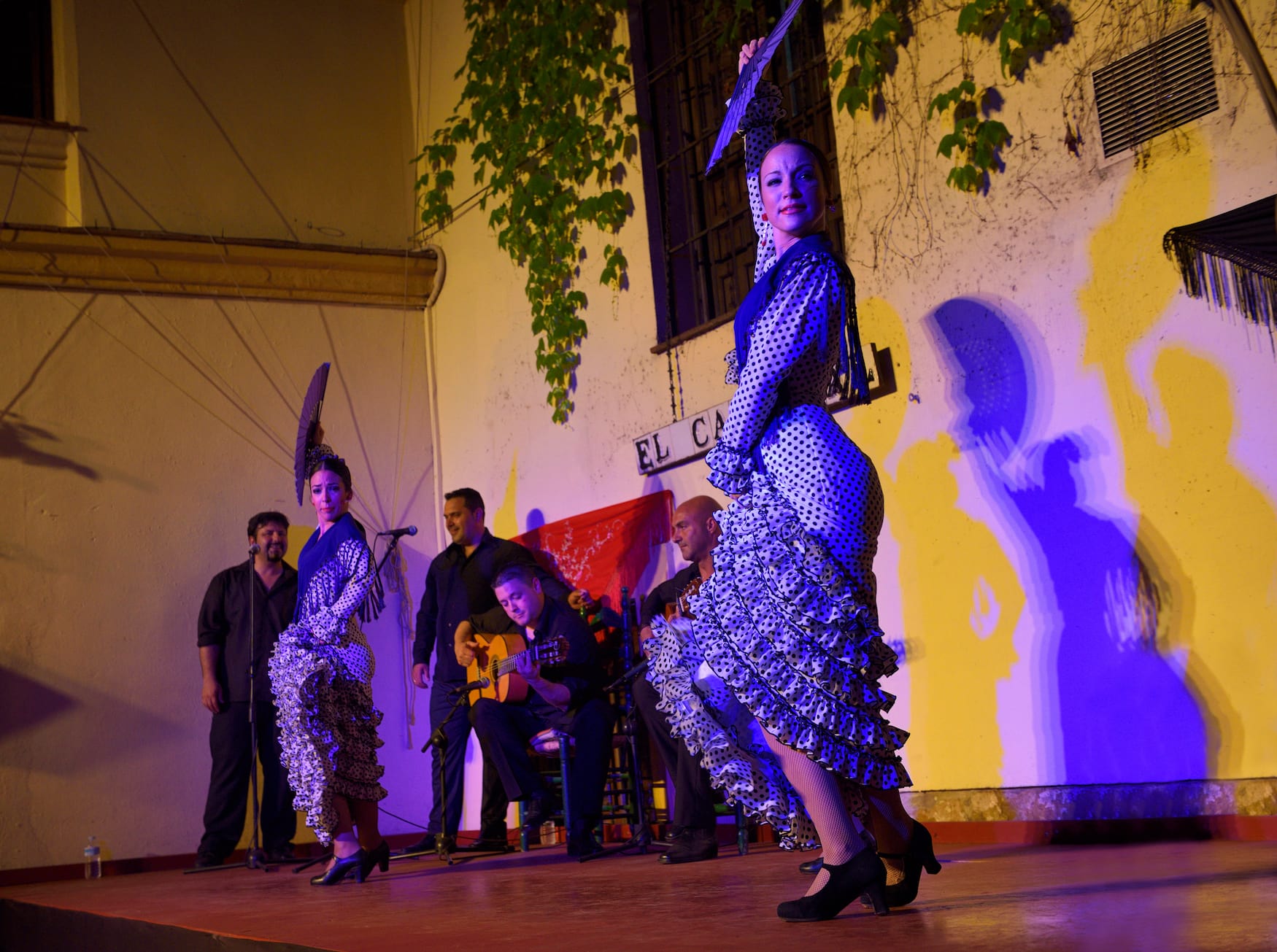 Flamenco-Show ist eine der Sehenswürdigkeiten in Córdoba, die man nicht verpassen sollte