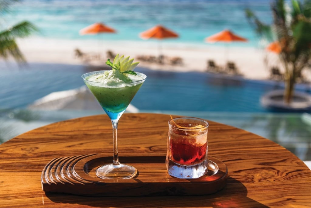 Cocktails im Oblu Select at Sangeli