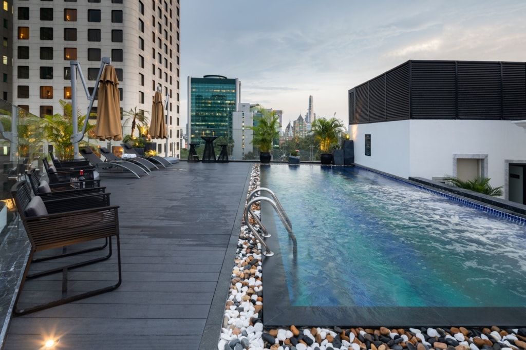 Swimmingpool des Bach Suites Saigon