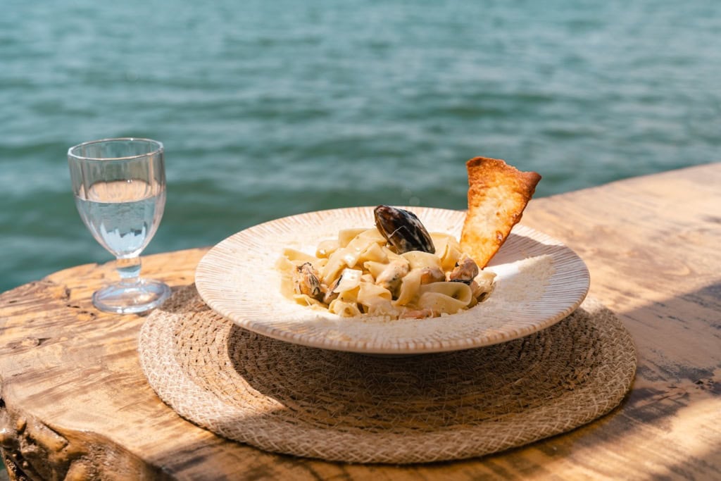 Pasta vor dem Meer