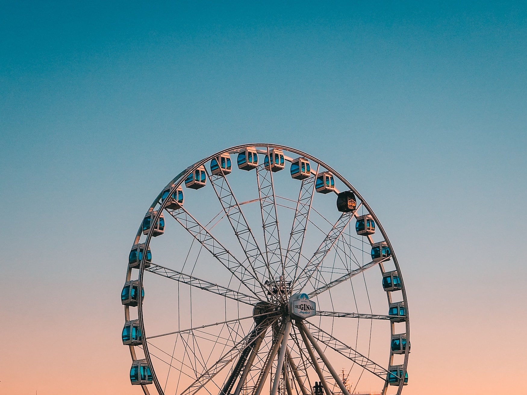 Sky Sauna auf dem Riesenrad im Hafen von Helsinki 