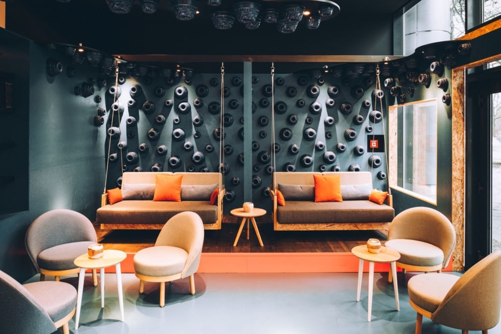 Communcation Corner im Vienna House Easy Berlin