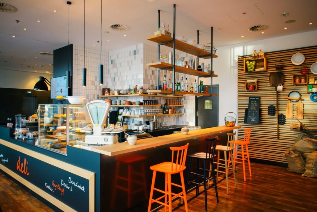 Deli Restaurant Bar im Vienna House Easy Berlin