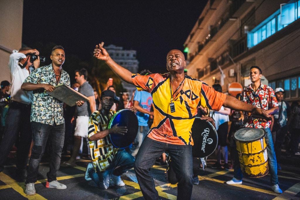 Das Porlwi Festival in Port Louis auf Mauritius ist eine kunterbuntes und lautes Lichterfest der Superlative.