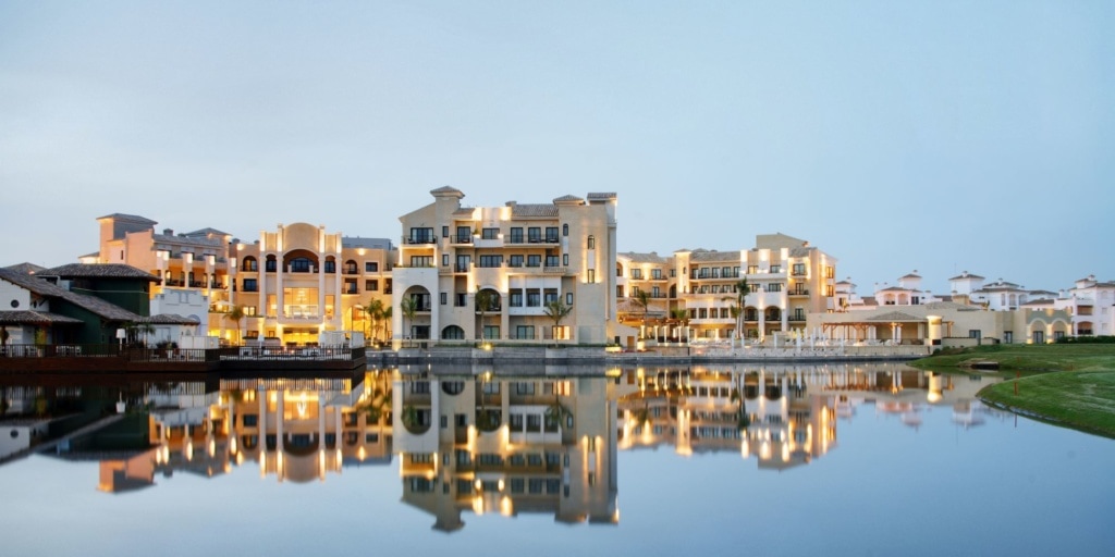 Fassade DoubleTree by Hilton La Torre Golf & Spa Resort