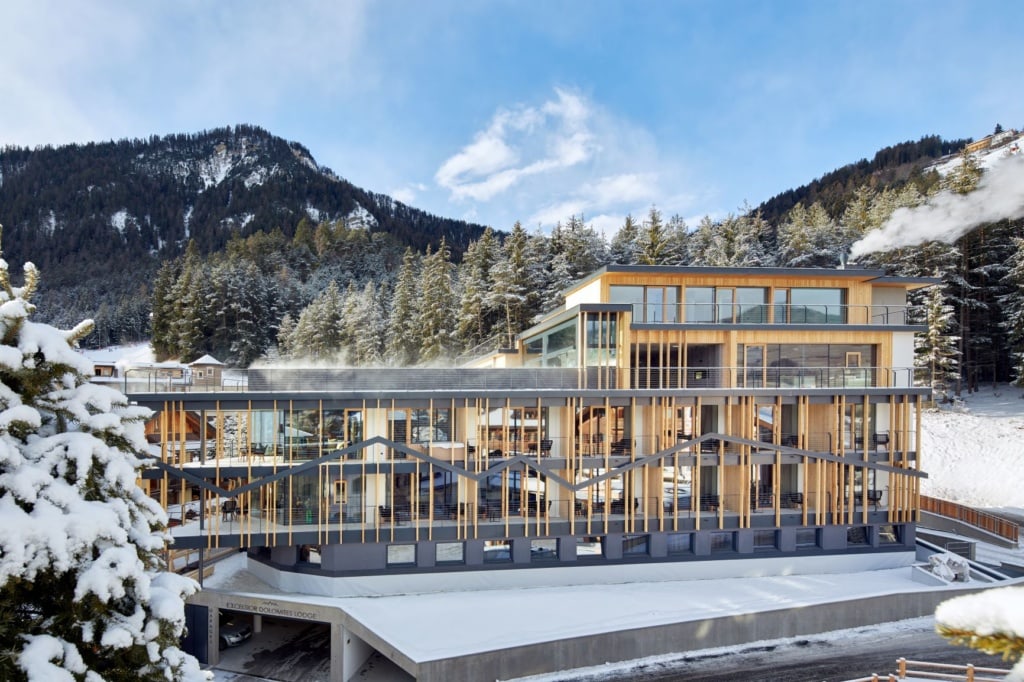 Fassade des Hotel Excelsior in St. Vigil
