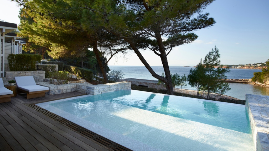 Pool im Four Seasons Astir Palace Hotel Athens