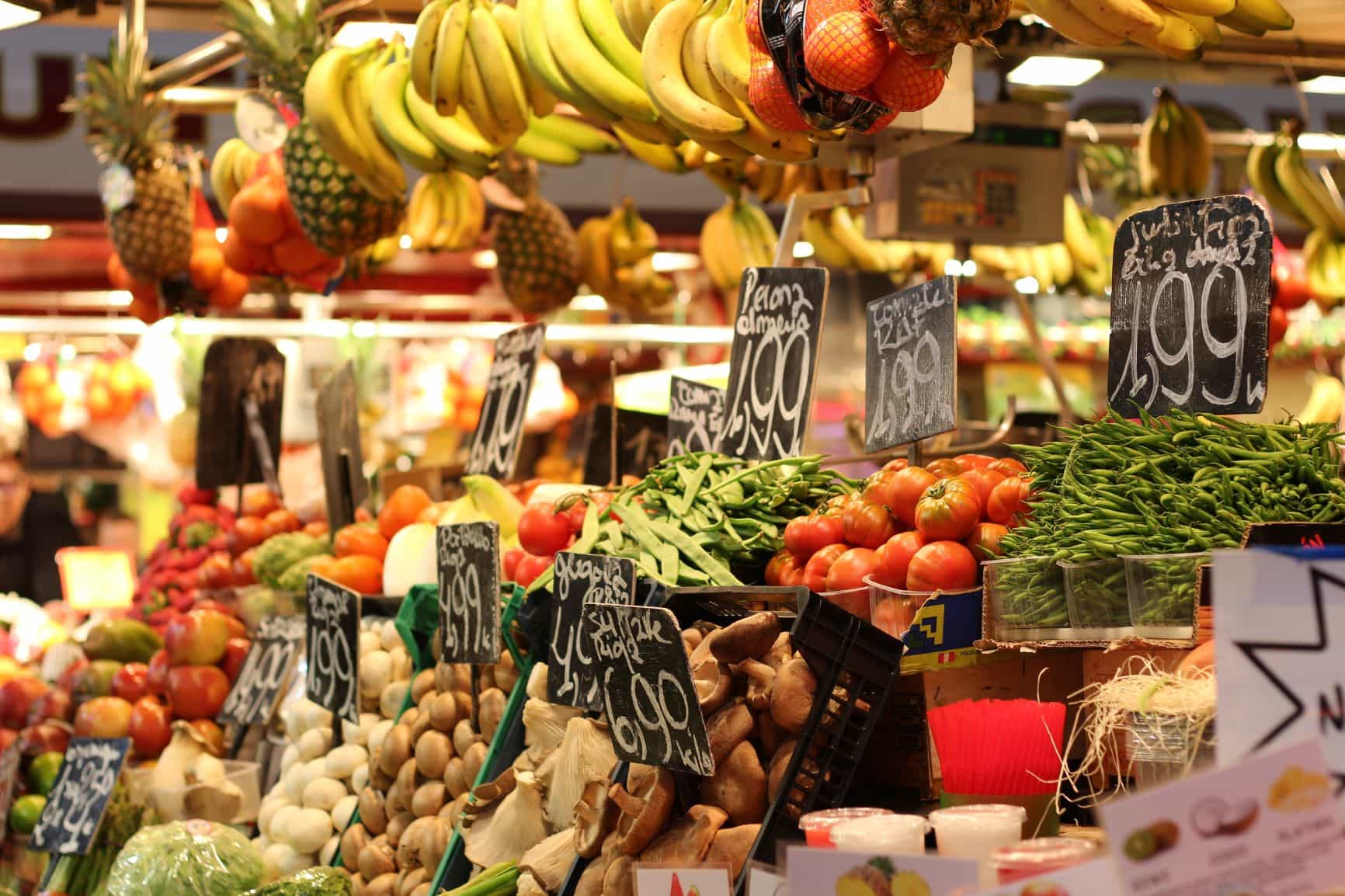 Obst- und Gemüsemarkt in Spanien