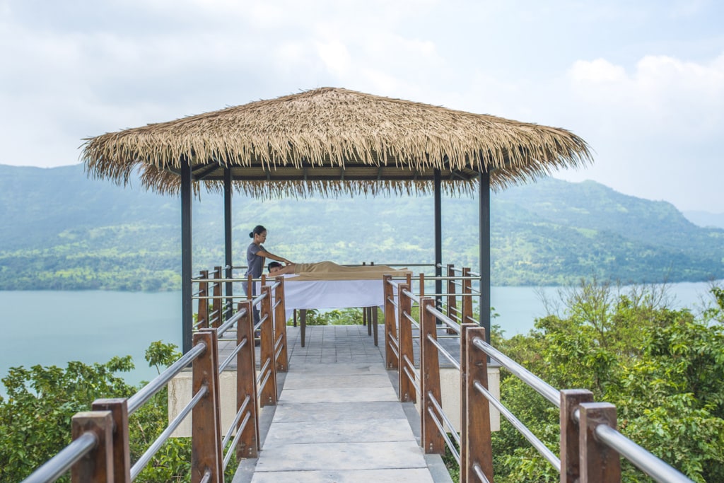 Im Atmantan Wellness Resort in Indien wartet eine Entspannung der ganz besonderen Art auf die Gäste.