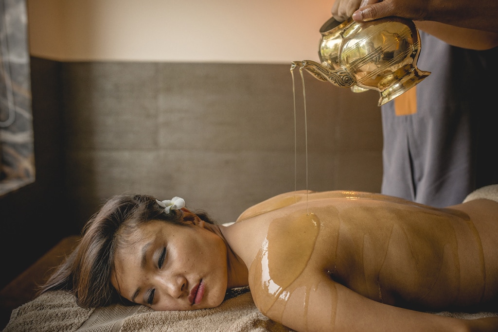 Im Atmantan Wellness Resort in Indien wartet eine Entspannung der ganz besonderen Art auf die Gäste.