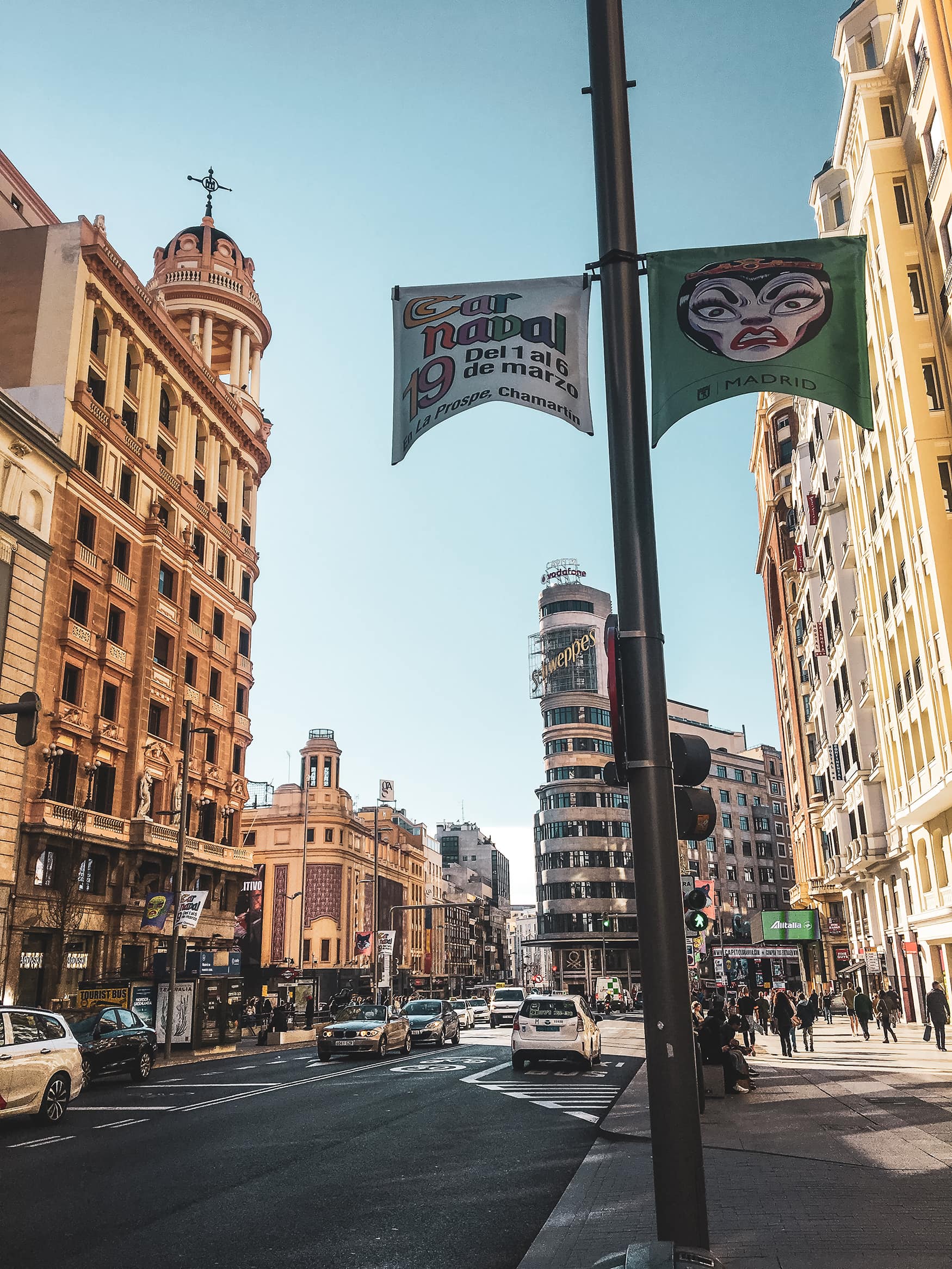 Auf der Gran Vía in Madrid kann man Shoppen bis zum Umfallen