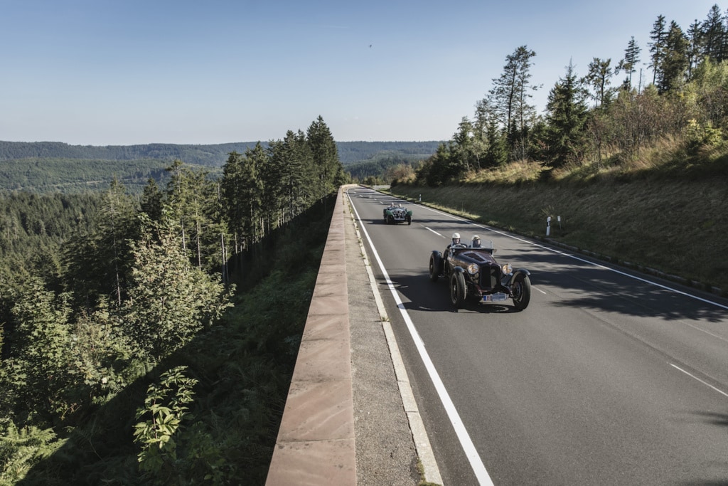 Bei der Oldtimer-Rallye Baiersbronn Classic kommen Motorsportliebhaber voll auf ihre Kosten.