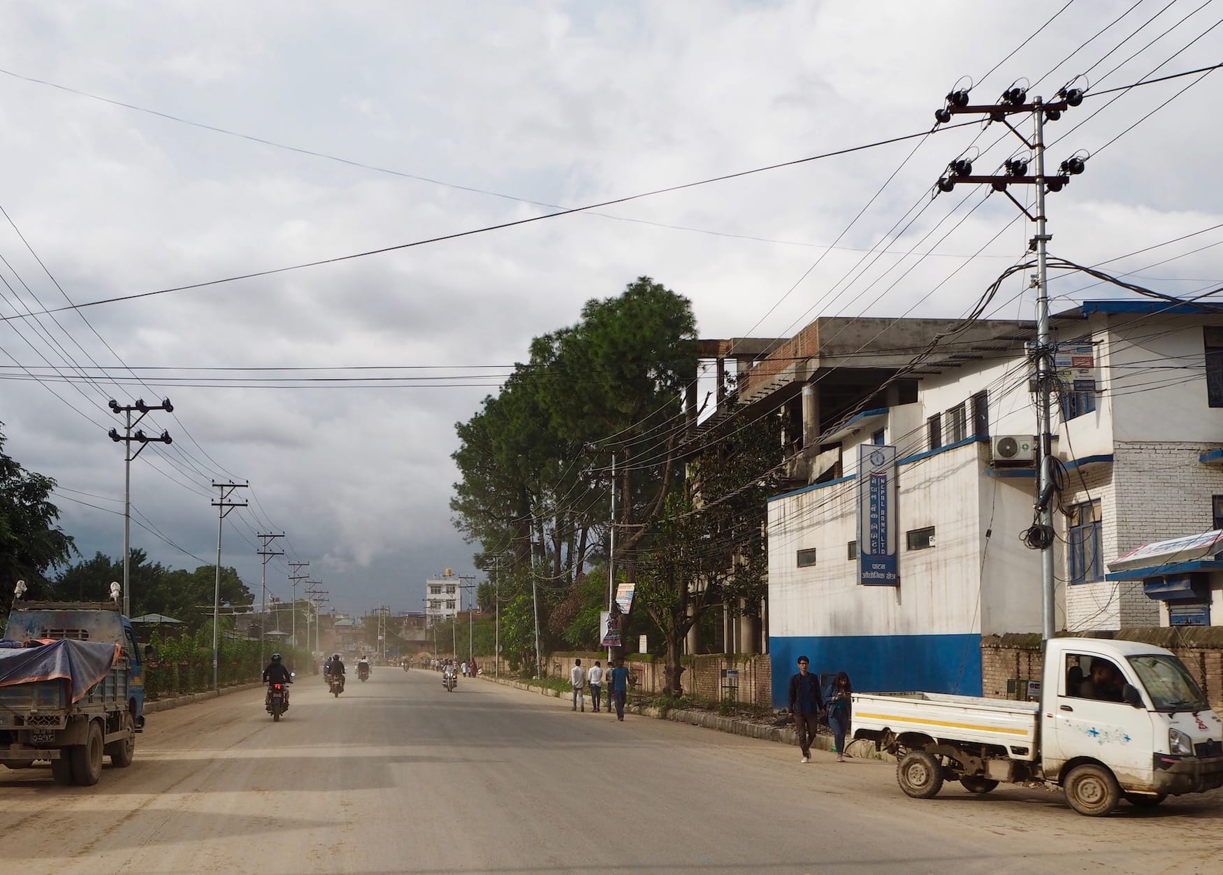 Staubige Straße in Kathmandu, Nepal