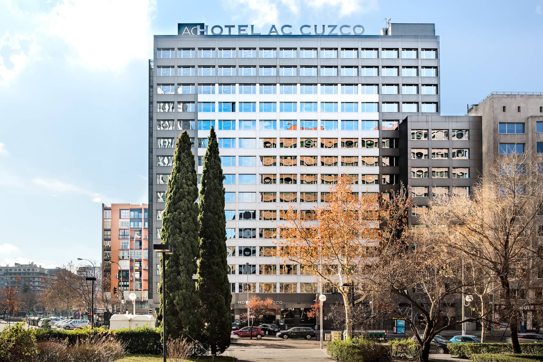 Aussenfassade des AC Hotel Cuzco in Madrid