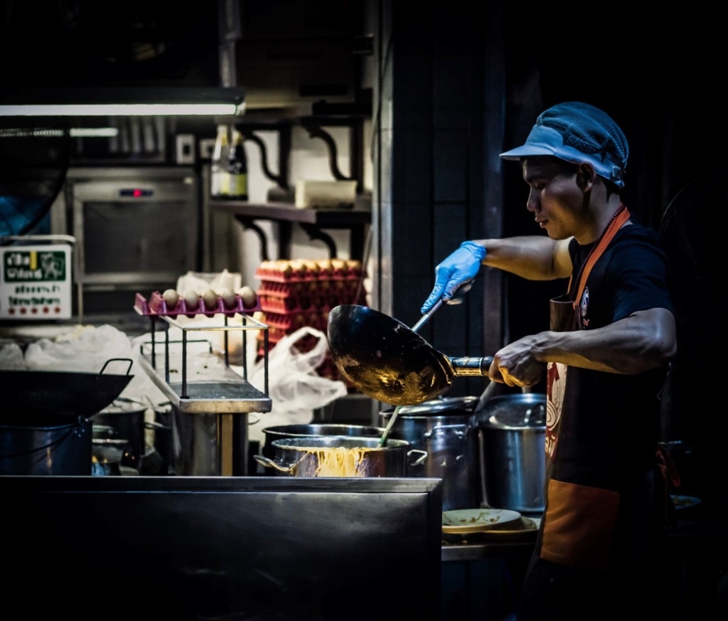 Street-Food-Koch in Bangkok