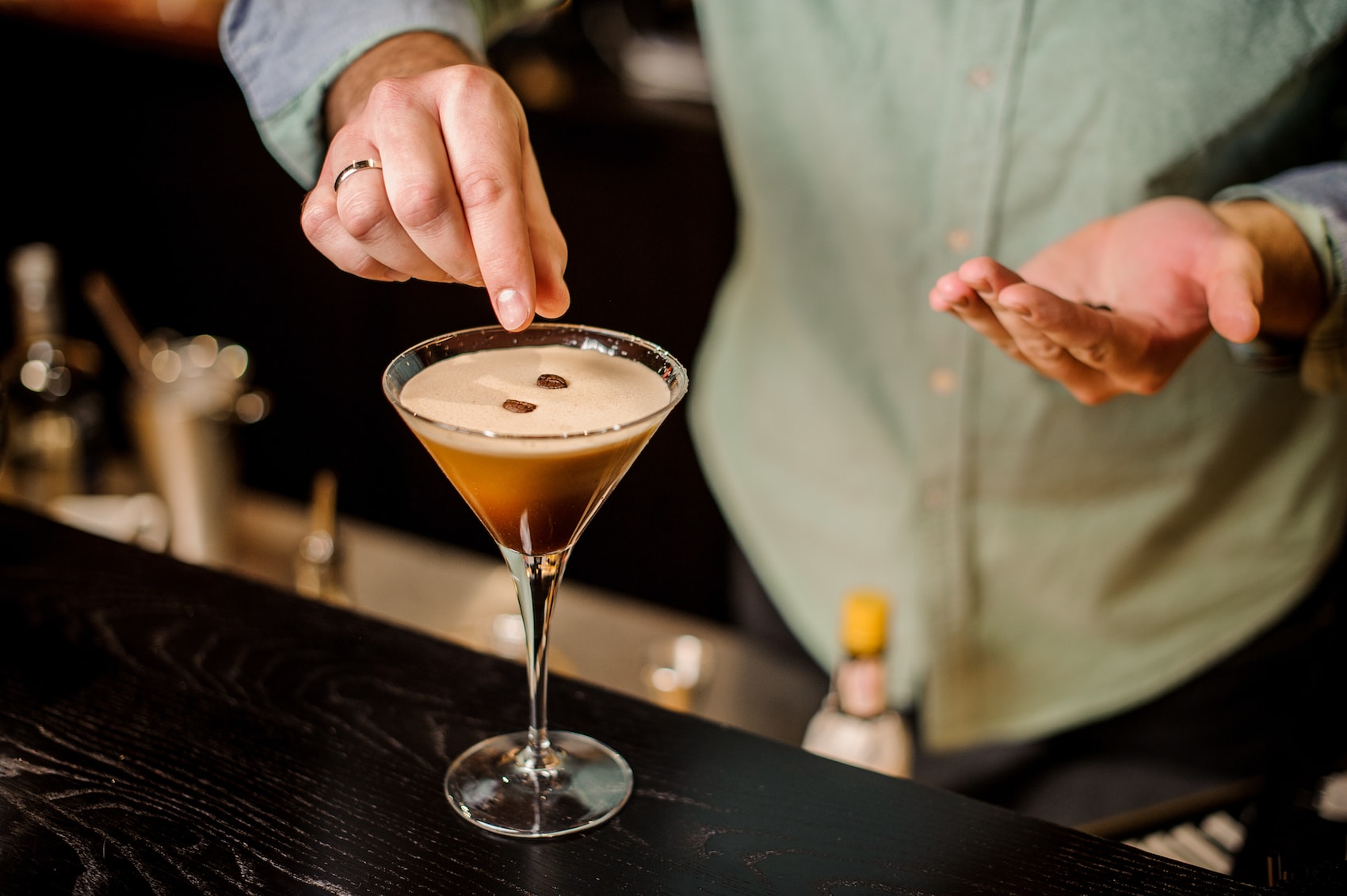 Die Espresso Martinis in der Rooftop Bar des Hilton in Wembley sind eine Verführung.