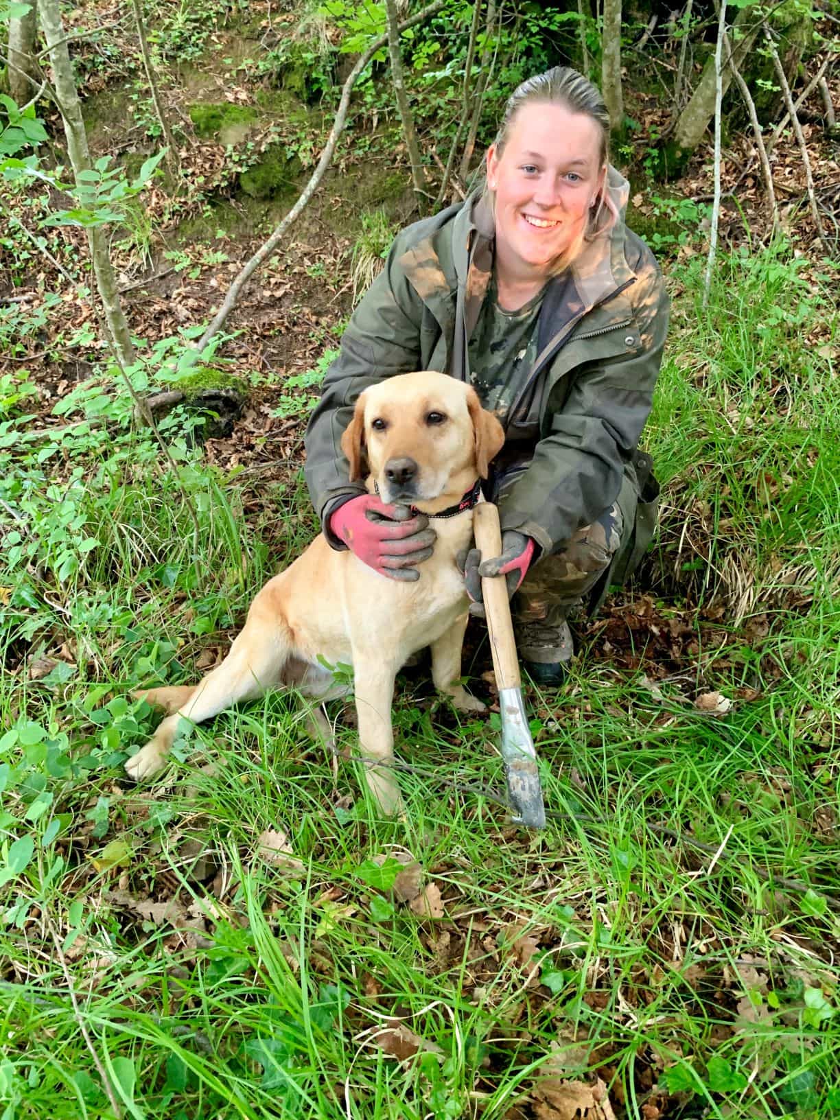 Sara Kocjančič mit Labrador