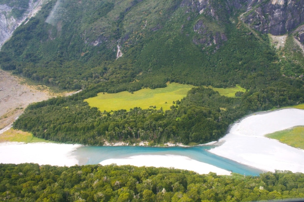 Der Blick aus dem Segelflugzeug auf den Gillespie Path in Neuseeland ist unglaublich.