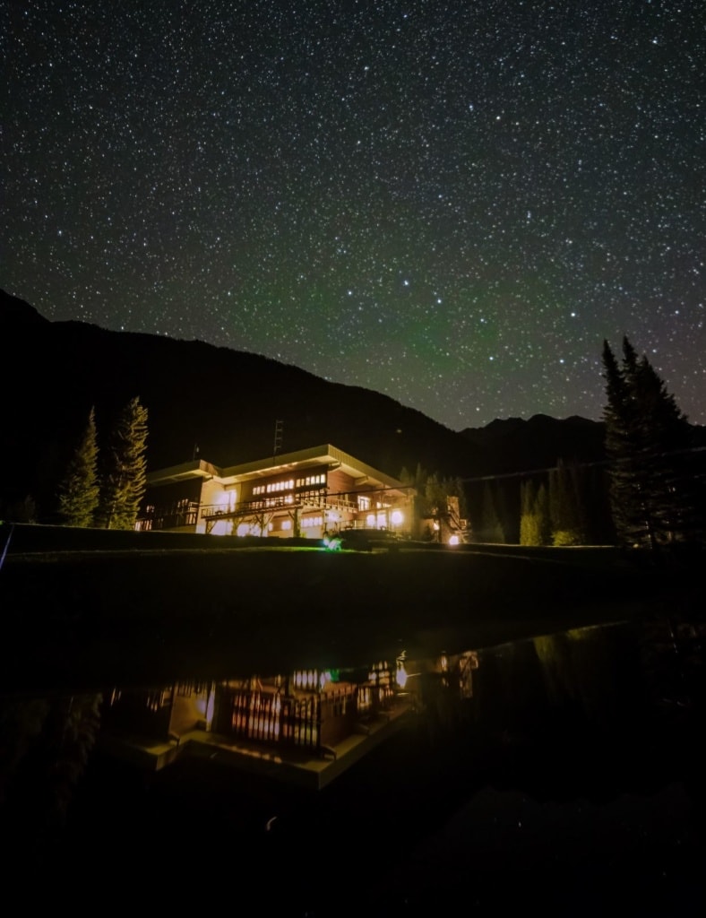 Canadian Mountain Holidays: Blick auf die Bobbie Burns Lodge