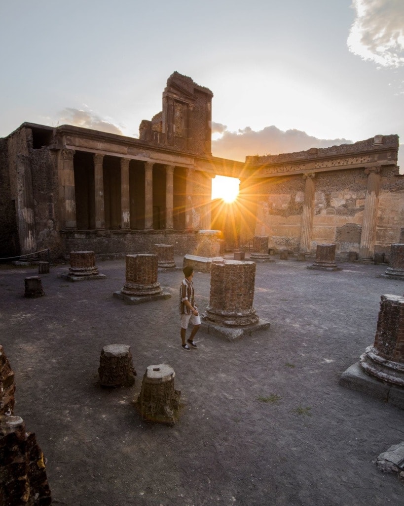 Junger Mann in Pompeii