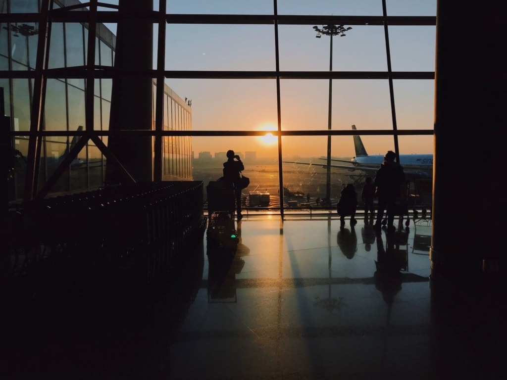 Flugpassagiere im Airport 