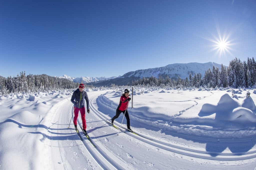 Ein Winterurlaub im Kleinwalsertal wartet mit tollen Erlebnissen in der Natur.
