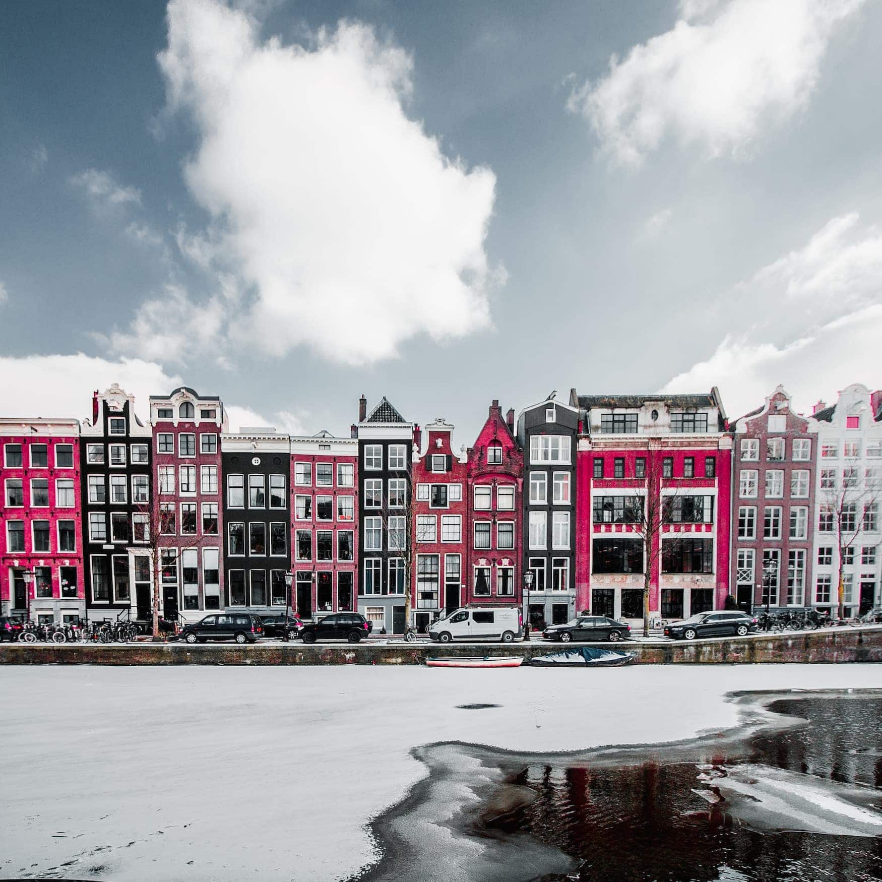Zugefrorene Grachten in Amsterdam – Winterwunderland