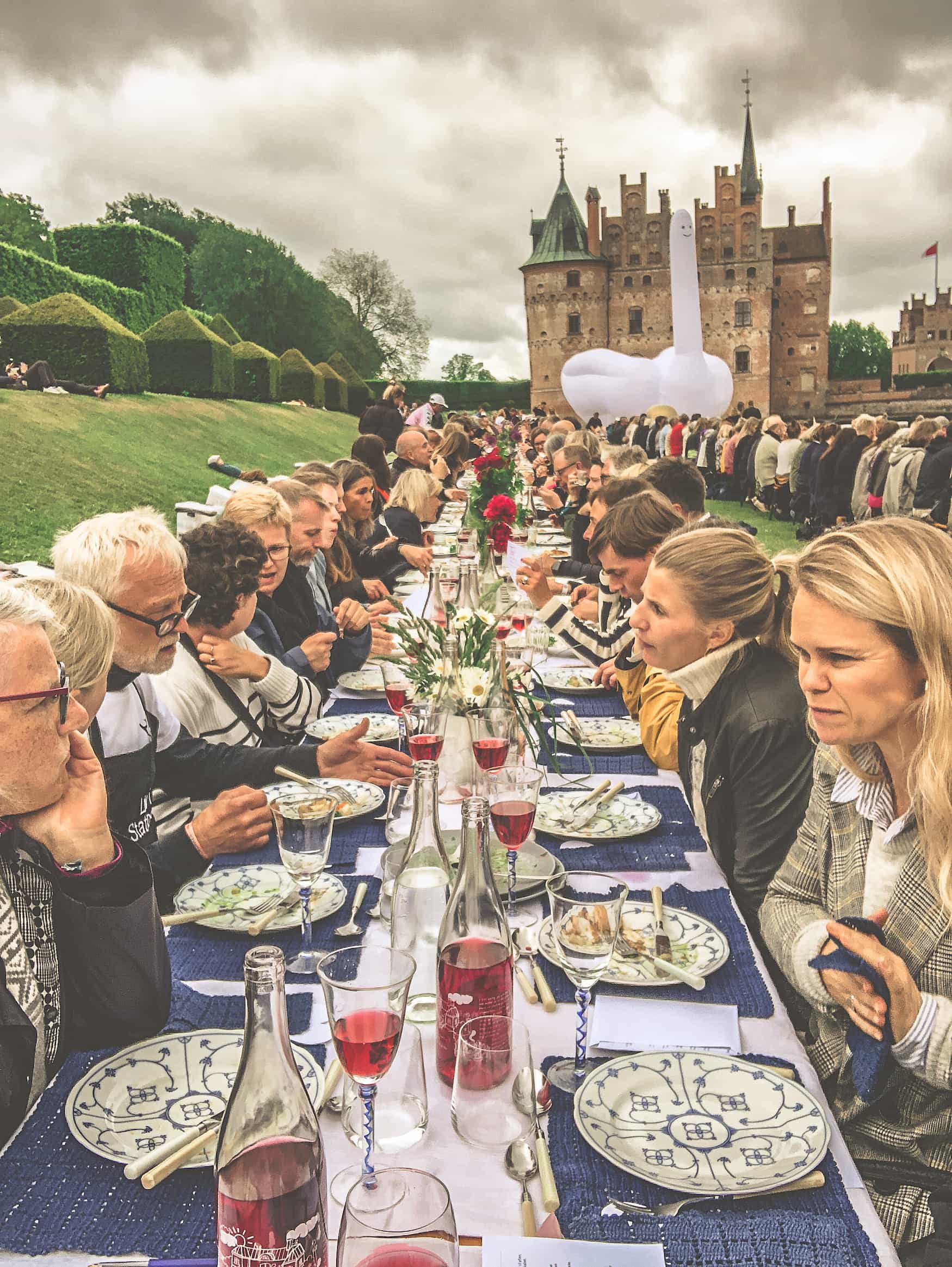 Heartland-Besucher vor Schloss Egeskov 