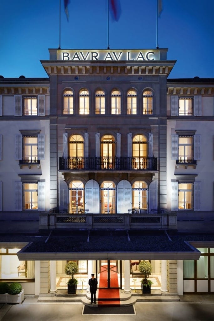 Fassade des Baur au Lac in Zürich