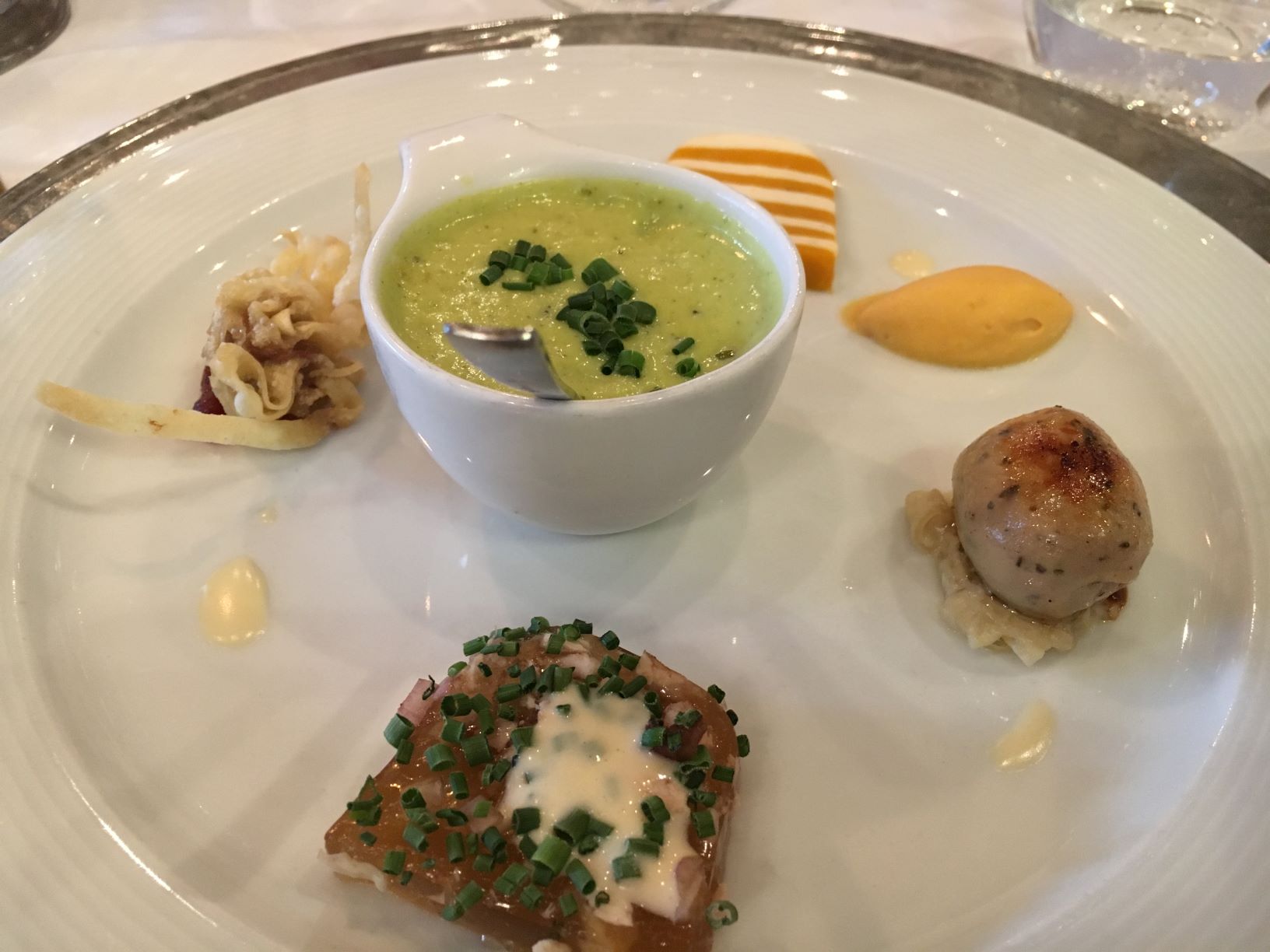 Essensteller in Pfälzer Stuben, Hotel Krone