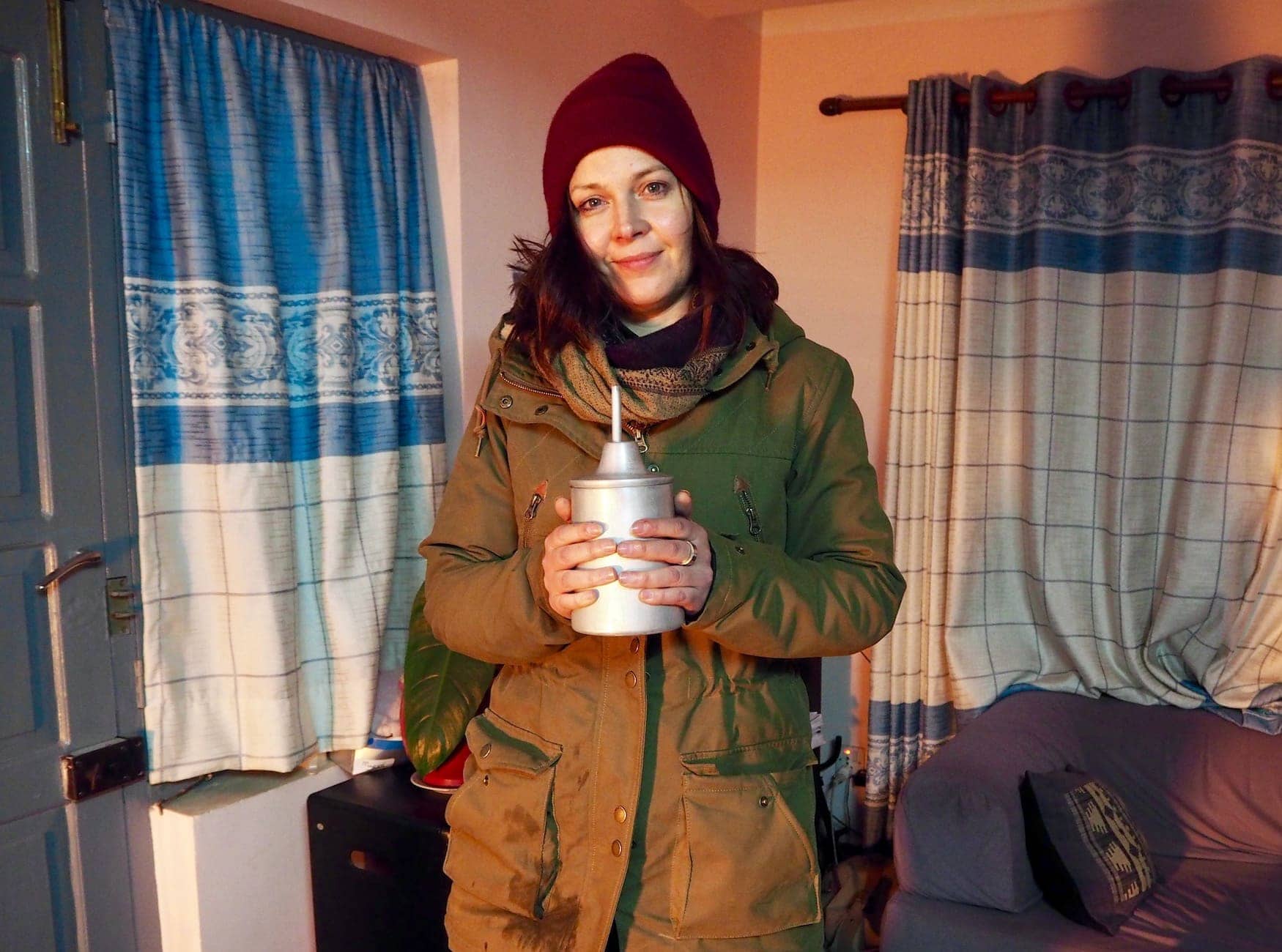 Kolumnistin Susanne eingepackt in ihrer Winterjacke