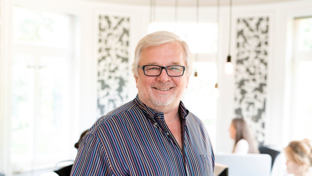 Portrait von Peter Joehnk, JOI-Design Innenarchitekten