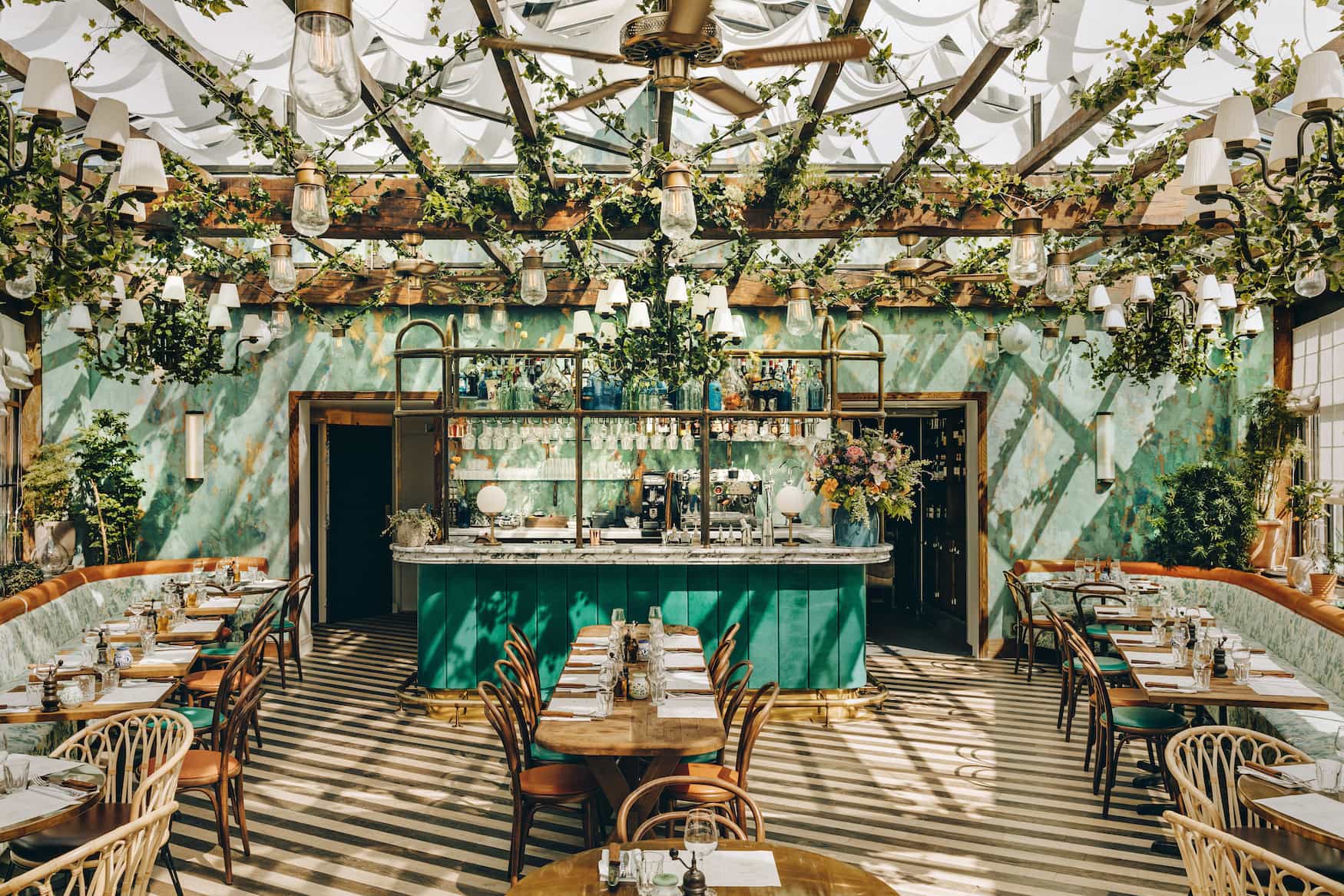 Botanisches Interior im Big Mamma in Paris