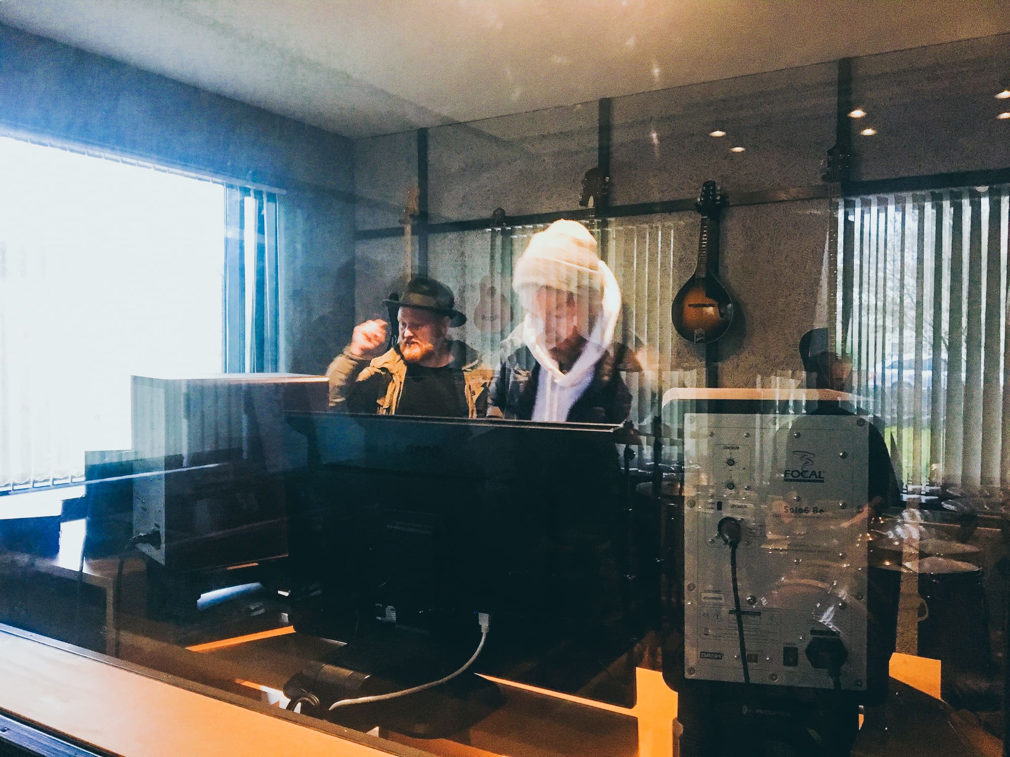 Der Singer/ Songwriter Asgeir in den gmeinsteinn Studios in keflavik