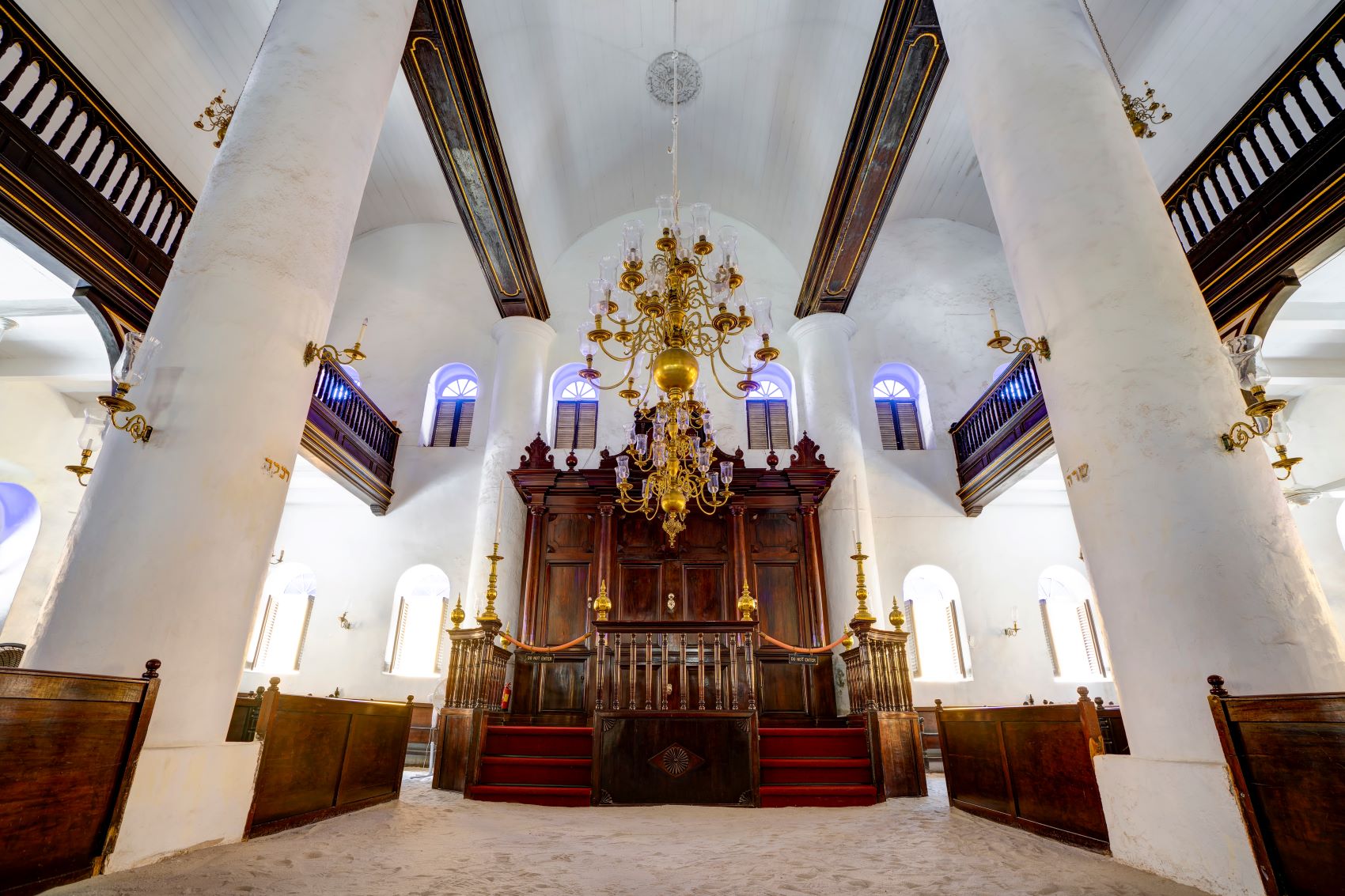 Innenraum der Mikve Israel-Emanuel Synagoge in Willemstad